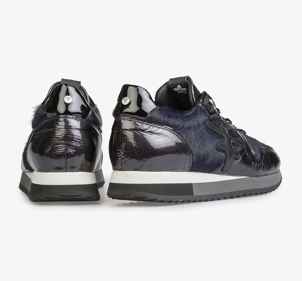 Blauer Lackleder-Sneaker mit Joggingschuhsohle