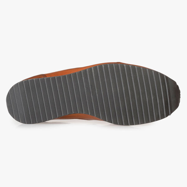 Dunkler cognacfarbener Kalbsleder Schn&uuml;rschuh
