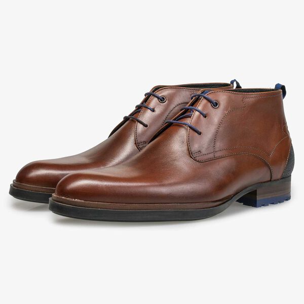 Cognacfarbener Kalbsleder Schn&uuml;rstiefel