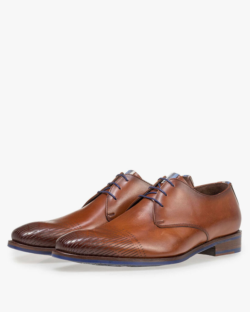 Cognac-coloured leather lace shoe