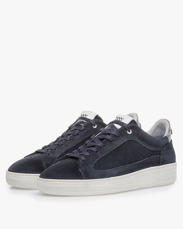 Dark blue suede leather sneaker	