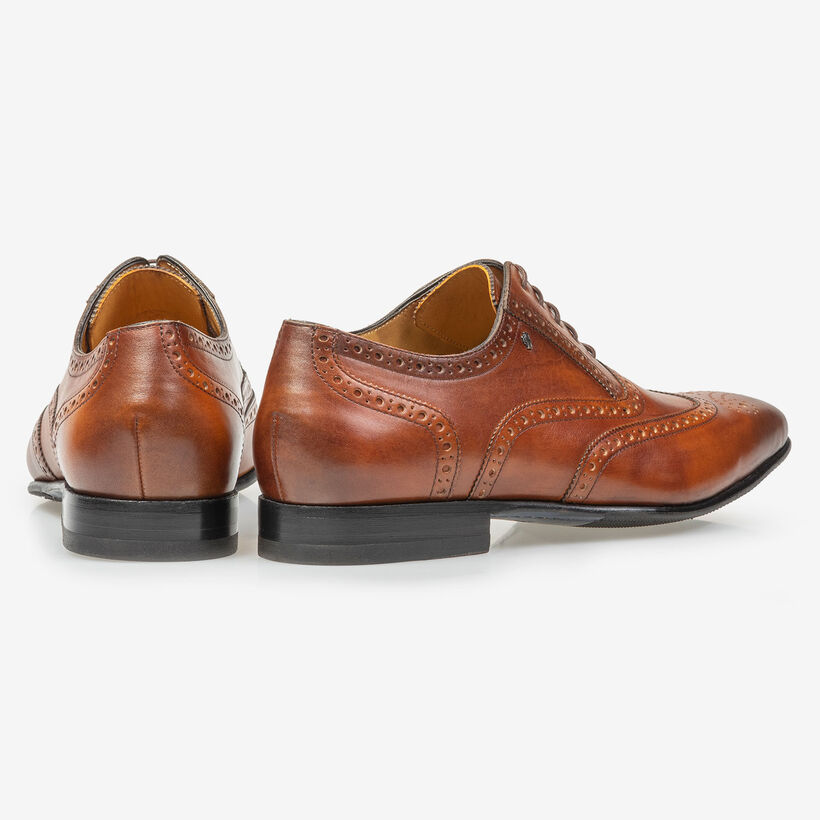 Dunkler cognacfarbener Kalbsleder-Brogue