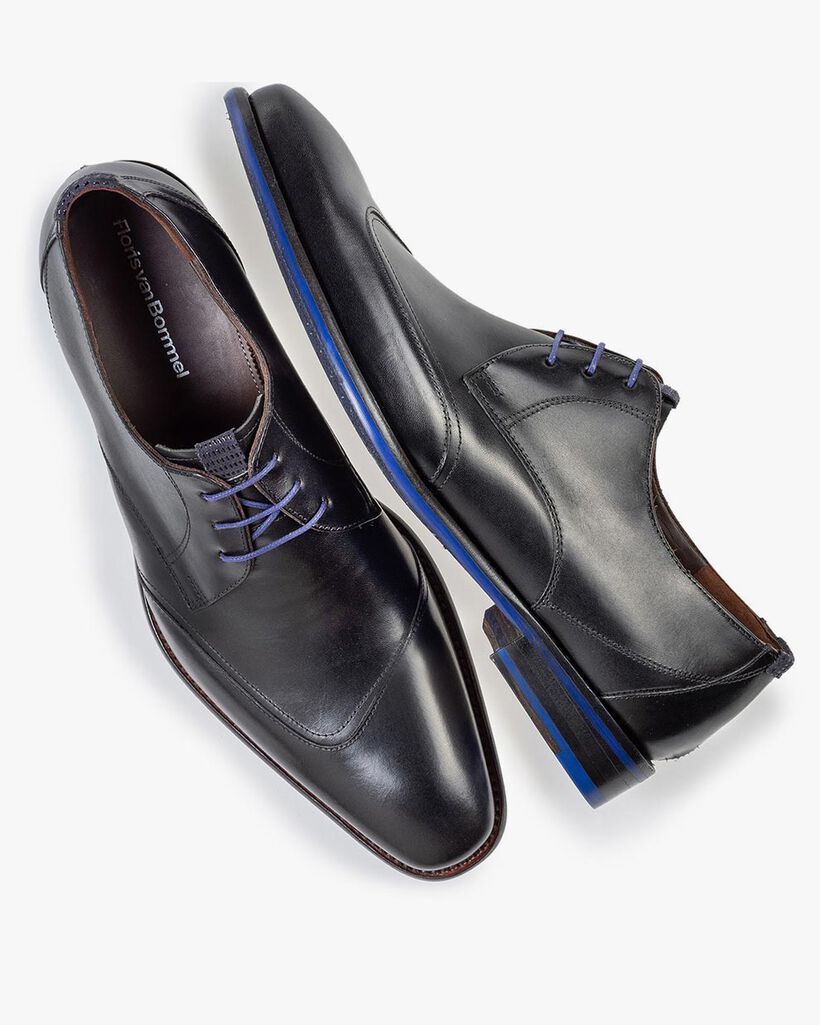 Lace shoe black calf leather