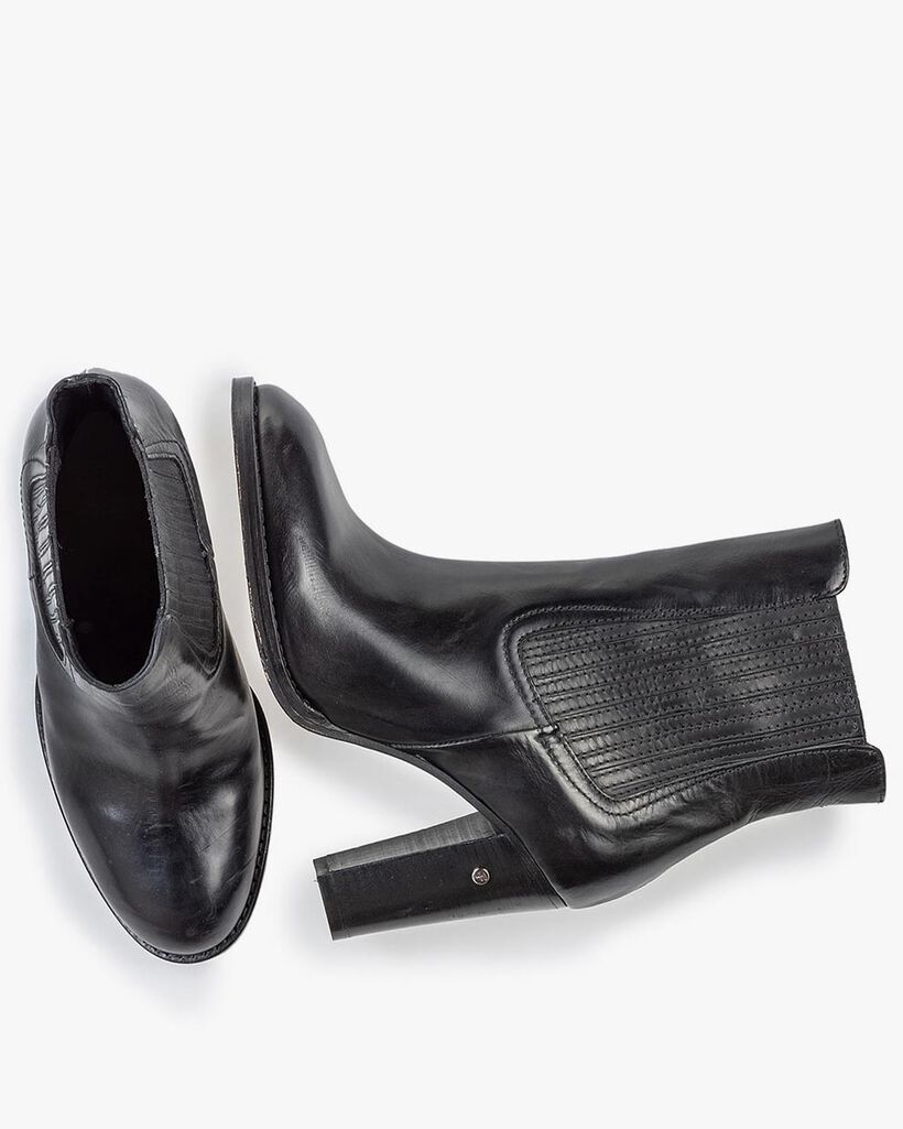 Stiefelette Kalbsleder schwarz