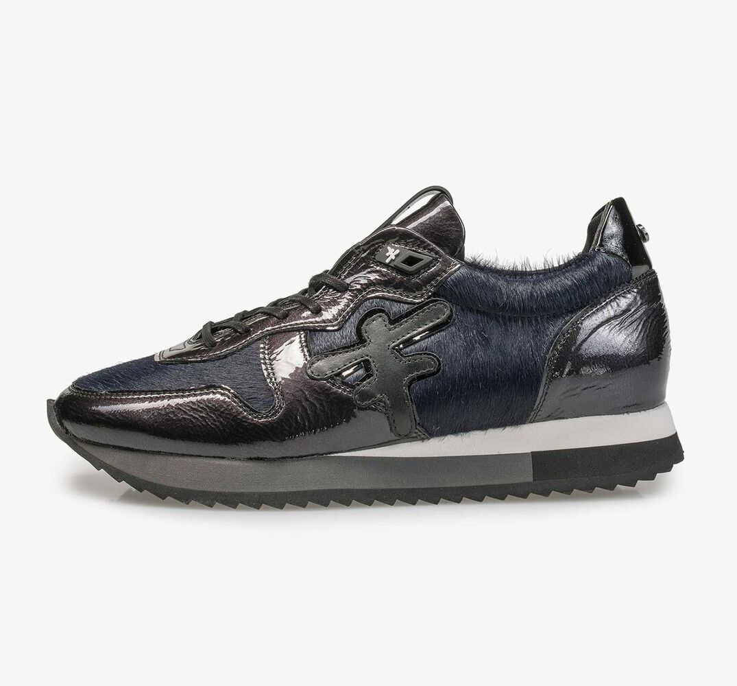 Blauer Lackleder-Sneaker mit Joggingschuhsohle