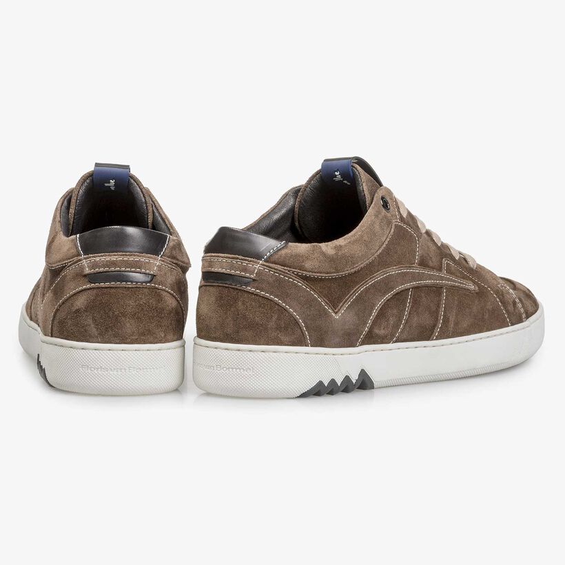 Dunkler taupefarbener Wildleder-Schn&uuml;rschuh