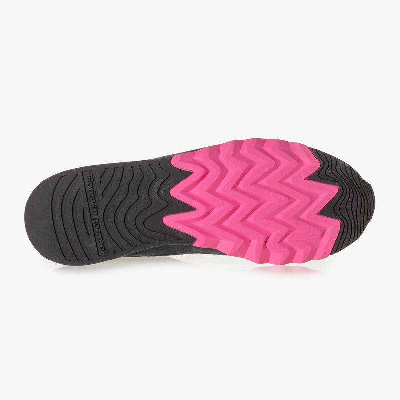 Dunkelblauer Nubukleder-Sneaker