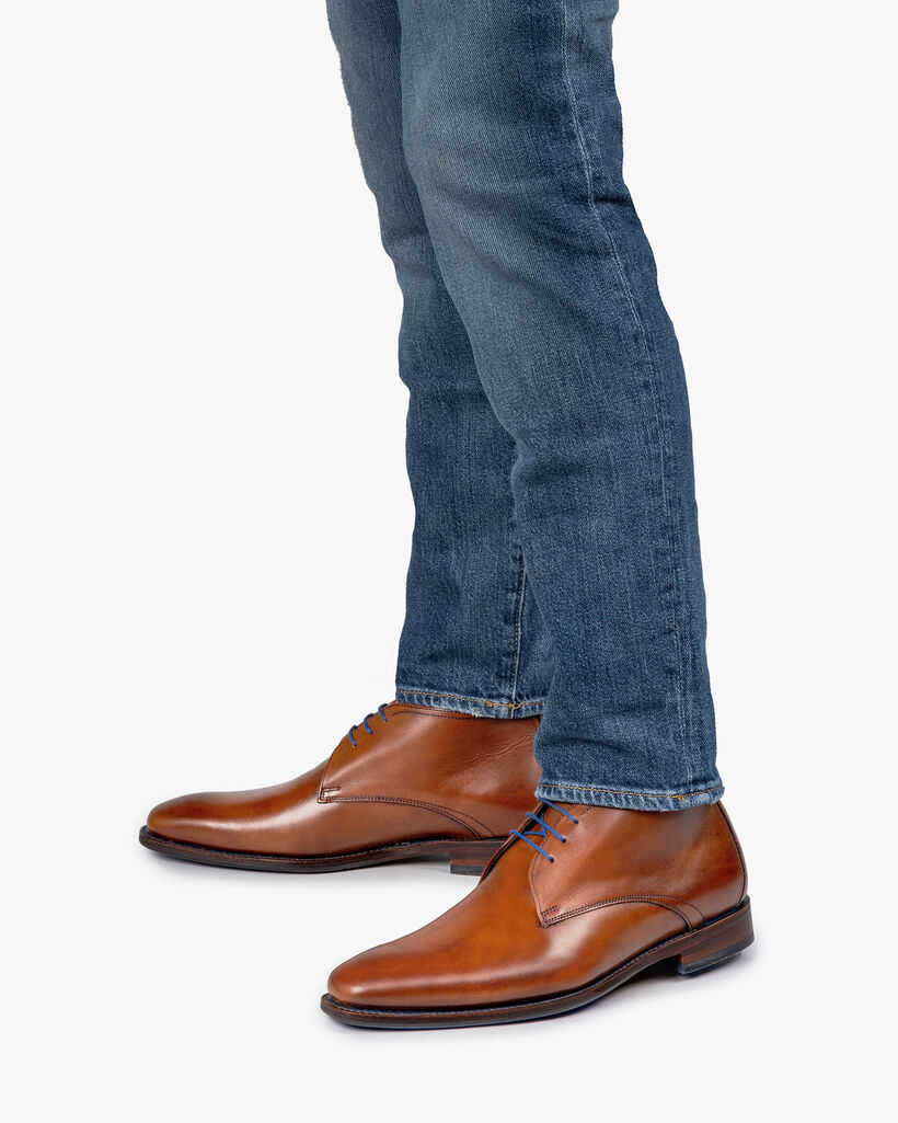 Schn&uuml;rstiefel Kalbsleder cognac