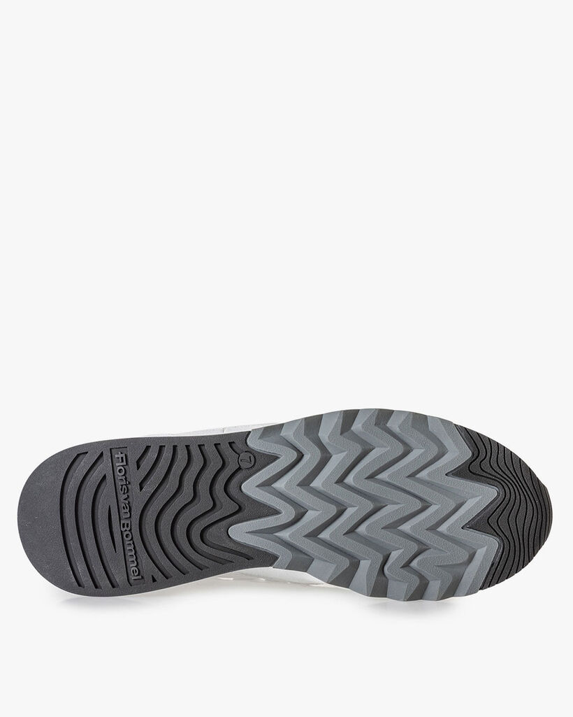 Sneaker mit Strukturmuster weiss