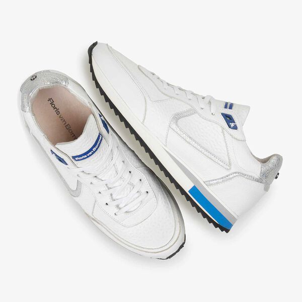 Wei&szlig;er fein strukturierter Leder-Sneaker