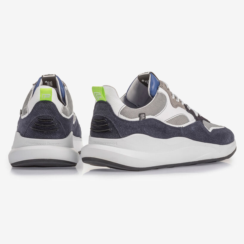 Blau-grauer Wildleder-Sneaker