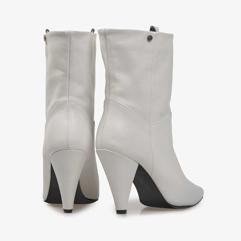Cremewei&szlig;e Nappaleder-Schaftstiefel