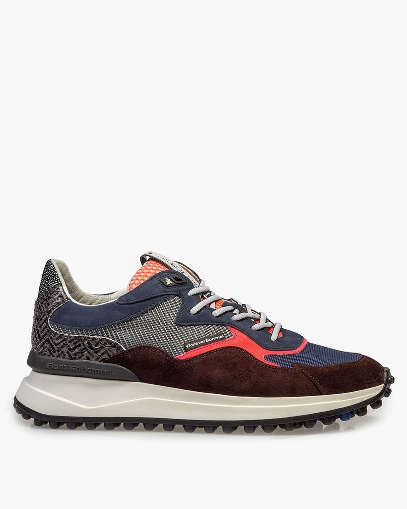 Roter Wildleder-Sneaker