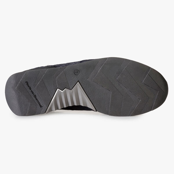 Blauer Wildleder-Sneaker