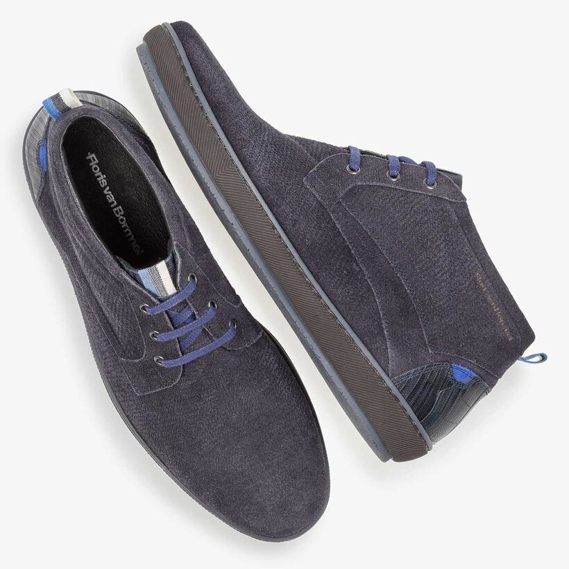 Dunkelblauer Wildleder-Schn&uuml;rschuh mit Print