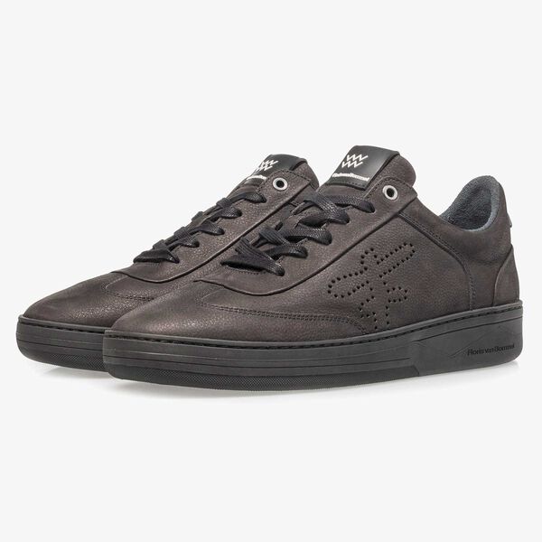Schwarzer Nubukleder-Sneaker mit Print