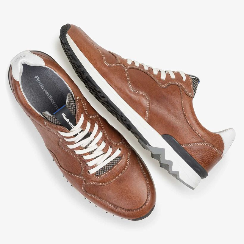 Cognacfarbener Leder-Sneaker