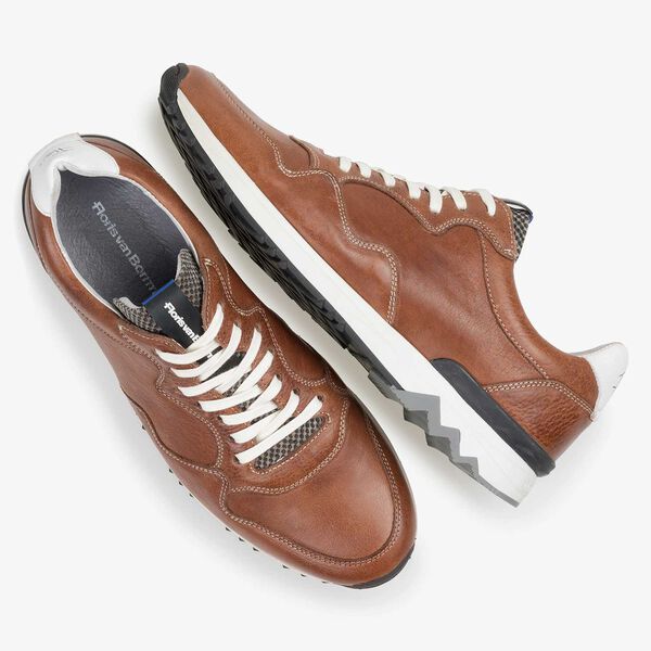 Cognacfarbener Leder-Sneaker