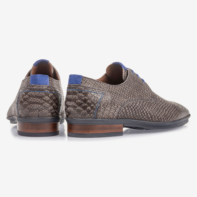 Dunkelgrauer Nubukleder-Schn&uuml;rschuh mit Schlangenprint