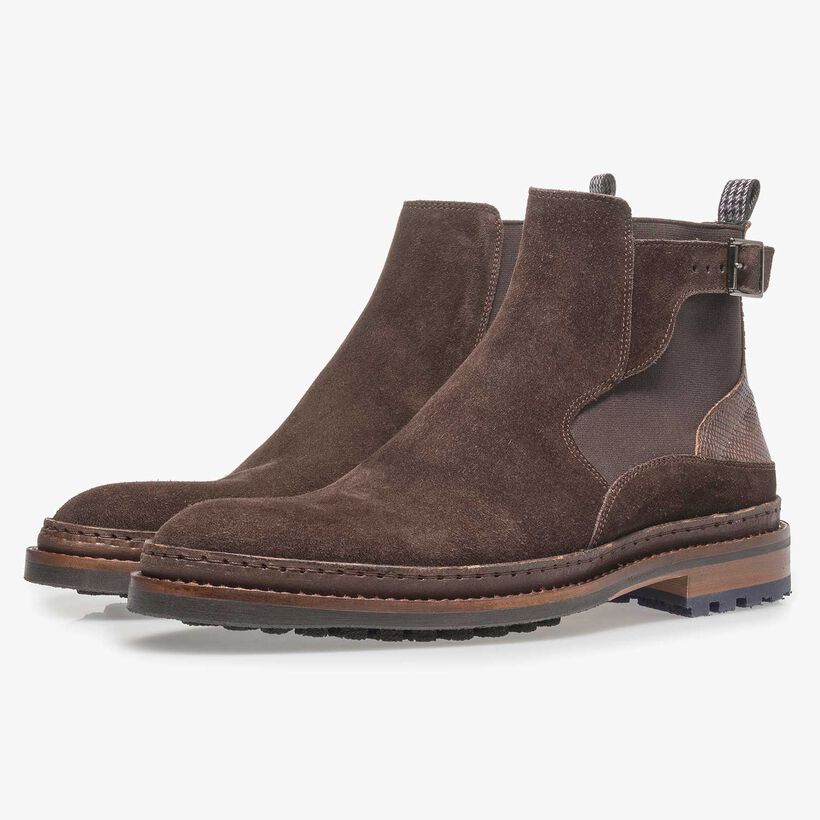 Dark brown suede Chelsea boot