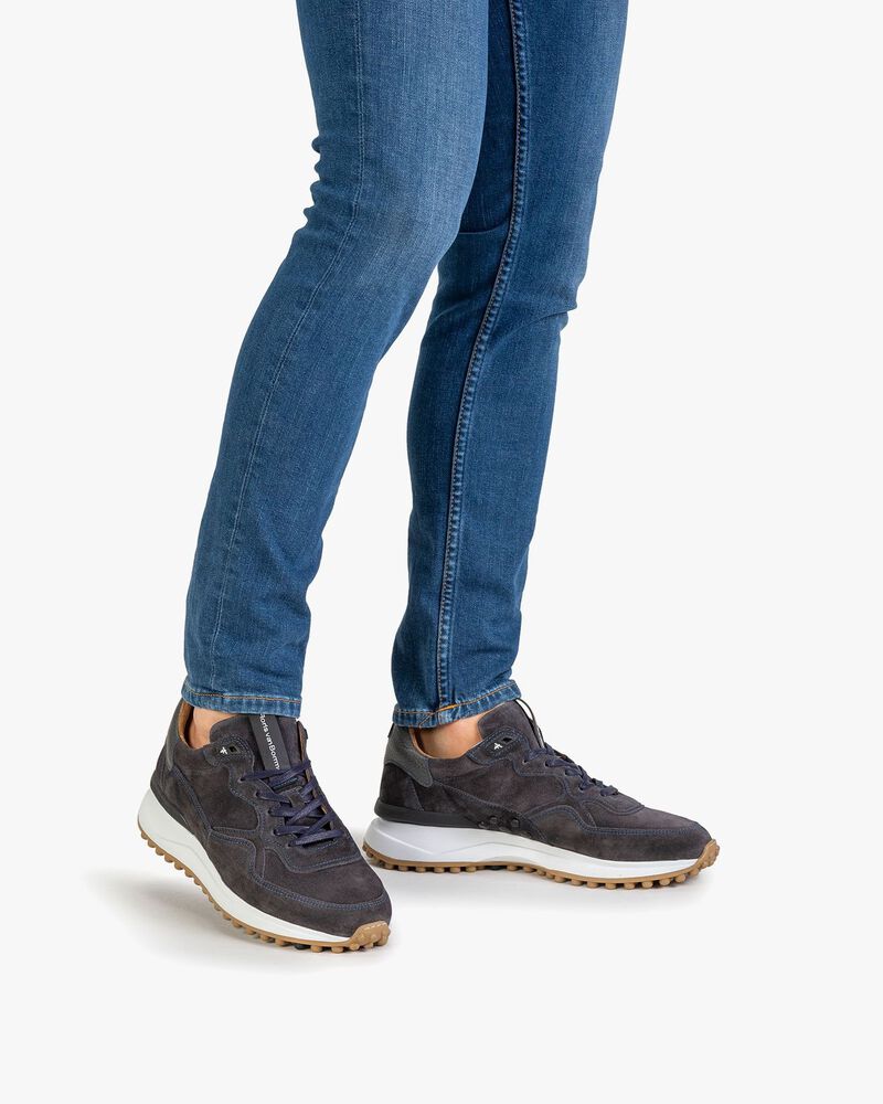 Dunkelgrauer Wildleder-Sneaker