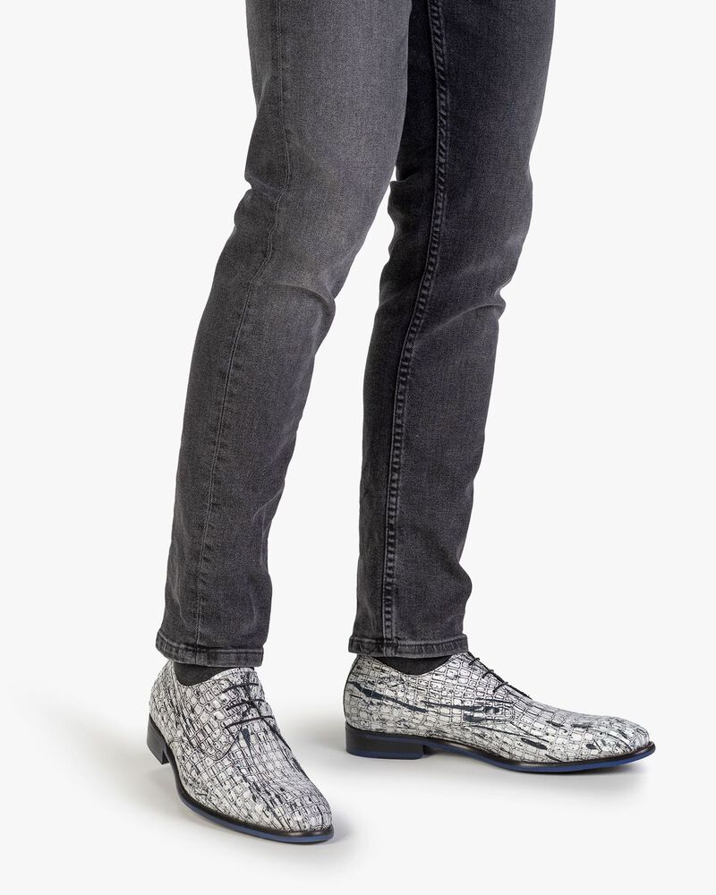 Schn&uuml;rschuh Lackleder wei&szlig;