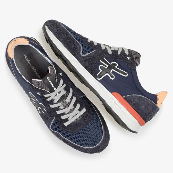 Dunkelblau-orangefarbener Wildleder-Sneaker
