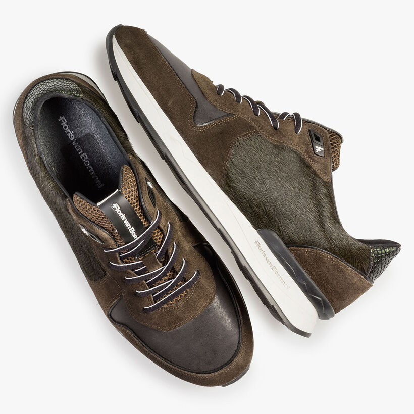 Green suede leather sneaker