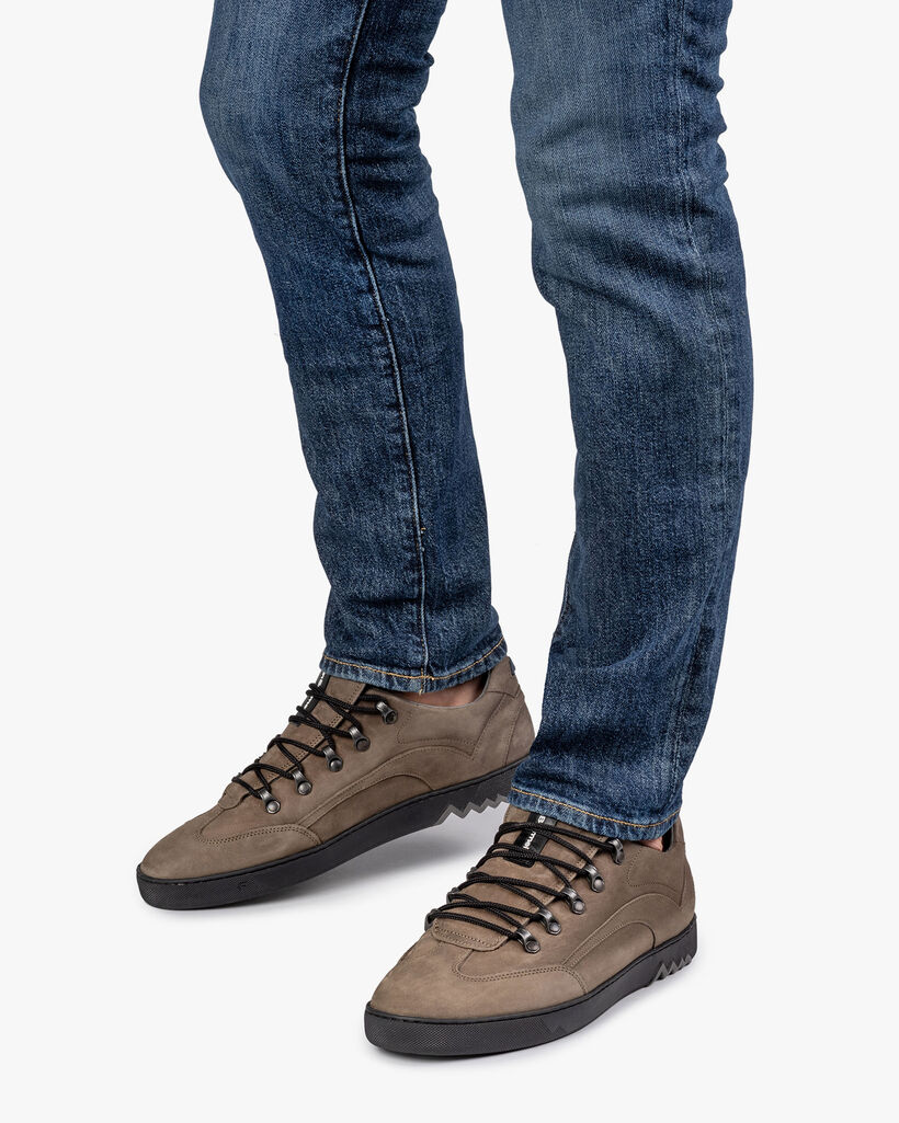 Sneaker Nubuk grau