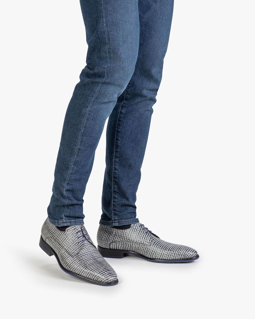 Schn&uuml;rschuh metallic mit Print grau