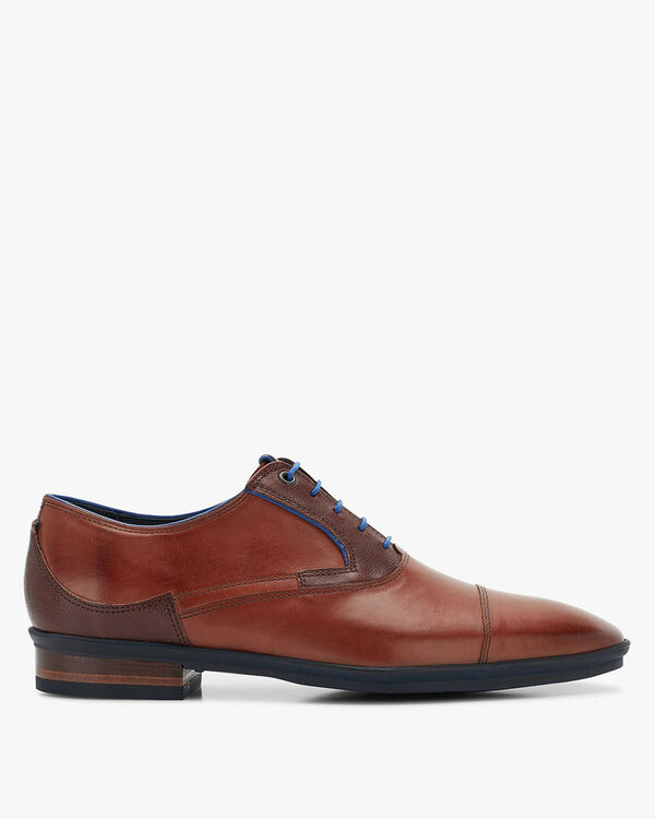 Schn&uuml;rschuh Kalbsleder cognac