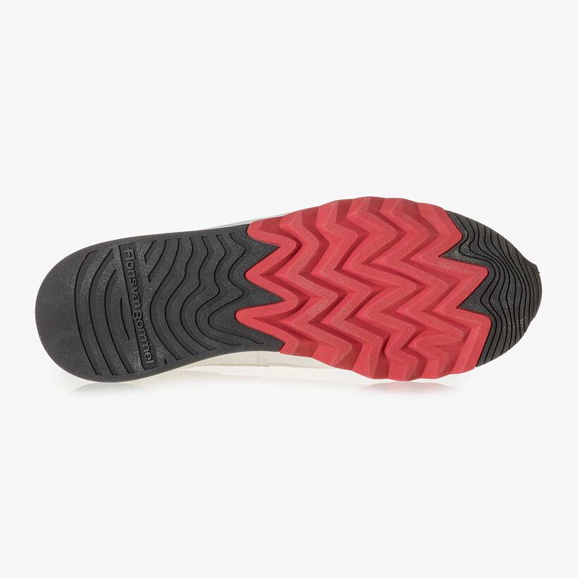 White nubuck leather sneaker with red details