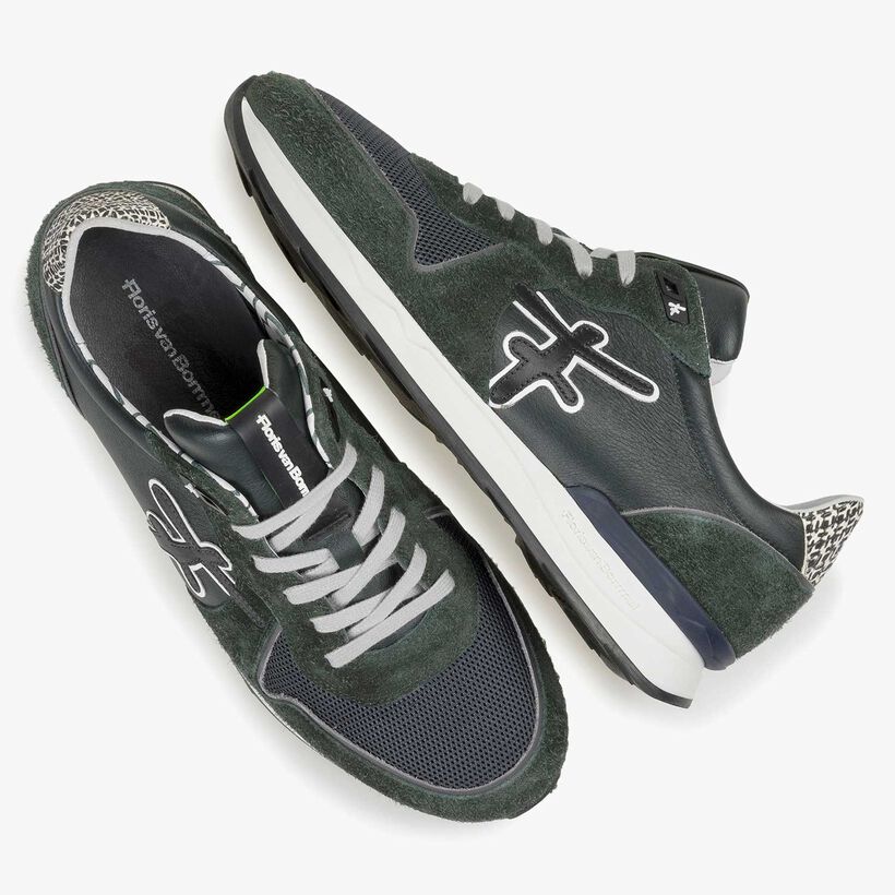 Dunkelgr&uuml;ner Kalbsleder-Sneaker