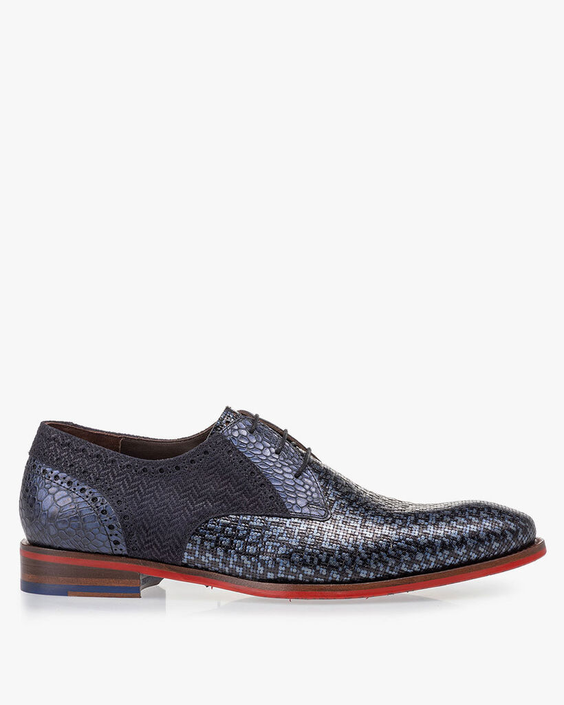 Lace shoe blue metallic