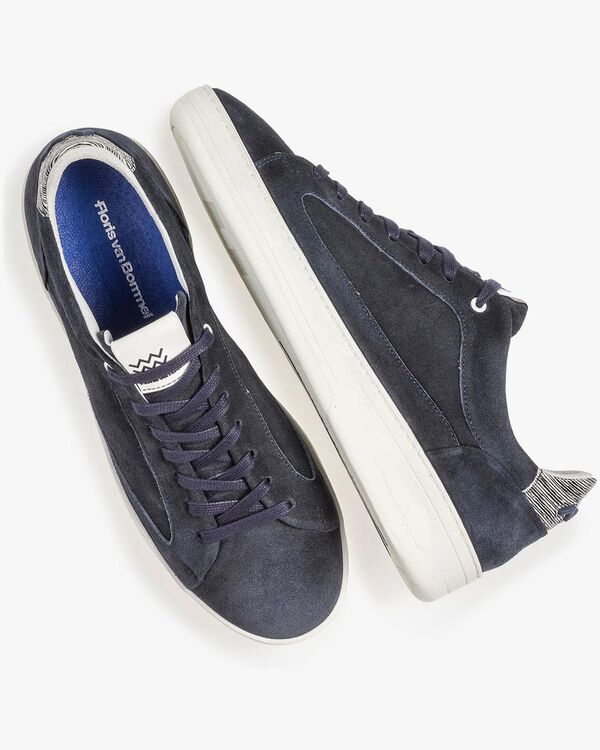Dark blue suede leather sneaker	