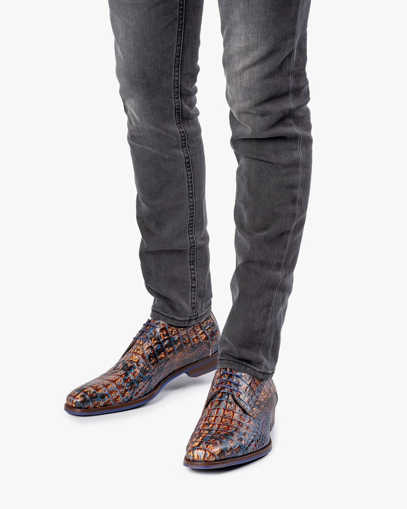 Schn&uuml;rschuh Krokoprint cognac