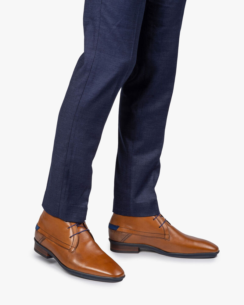 Lace boot calf leather cognac