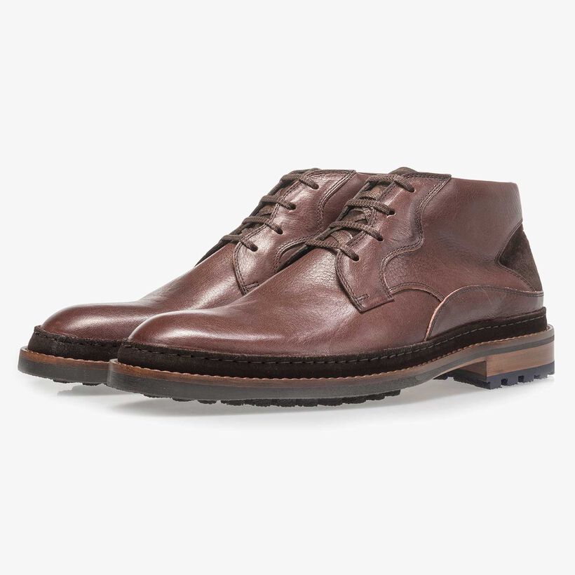 Rotbrauner Kalbsleder-Schn&uuml;rstiefel