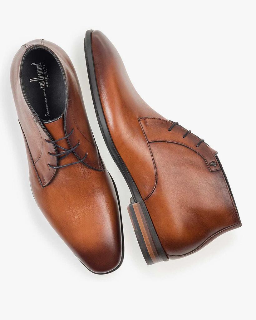 Cognac-coloured lace shoe