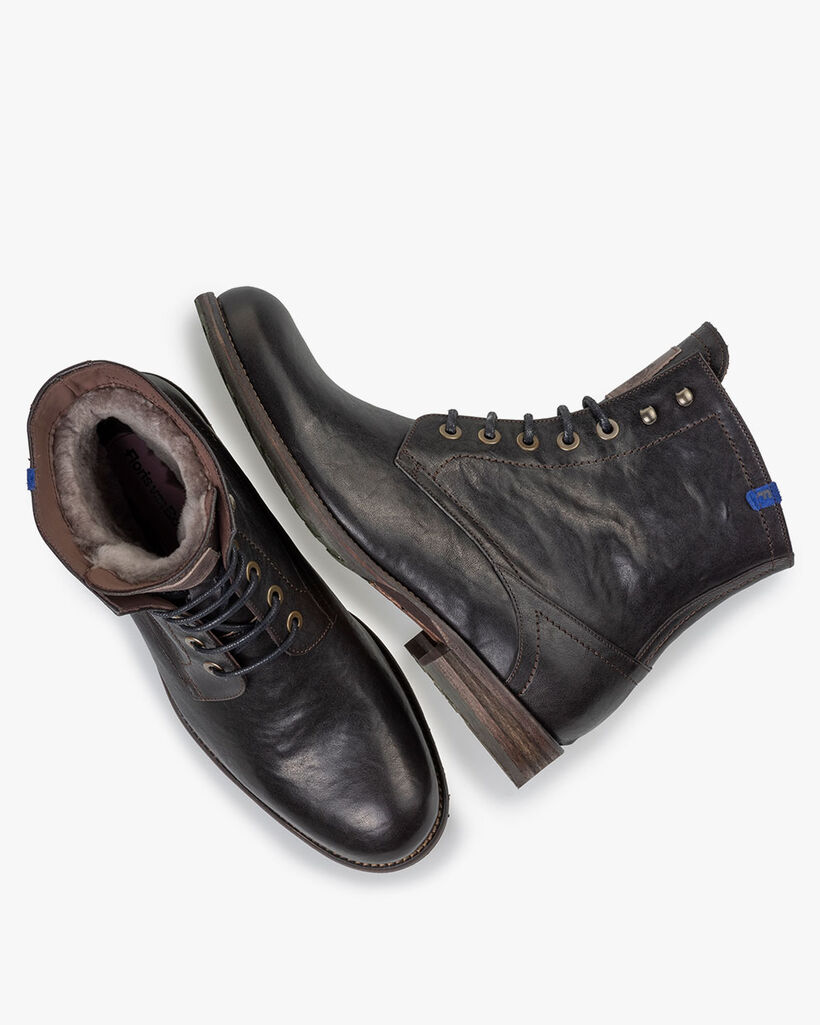 Gef&uuml;tterter Schn&uuml;rstiefel schwarz