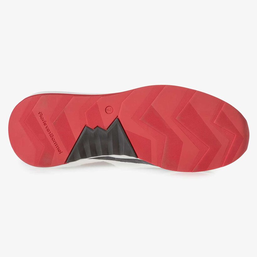Dunkelgrauer Wildleder-Sneaker