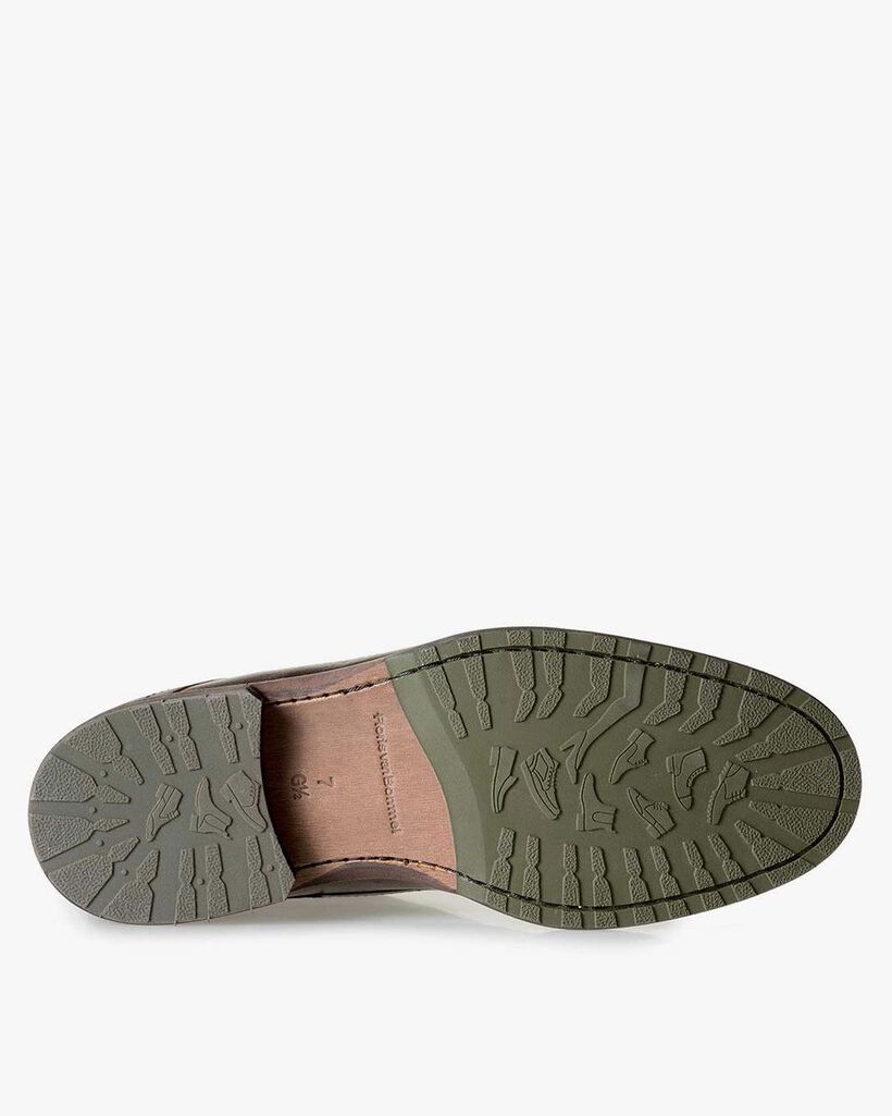 Mit Lammfell gef&uuml;tterter Schn&uuml;rstiefel braun