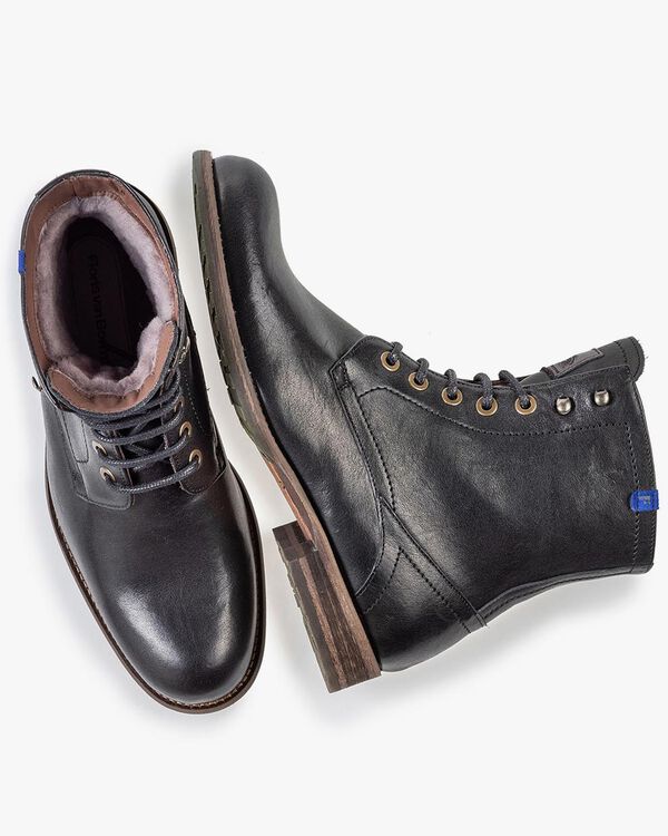 Gef&uuml;tterter Schn&uuml;rstiefel schwarz