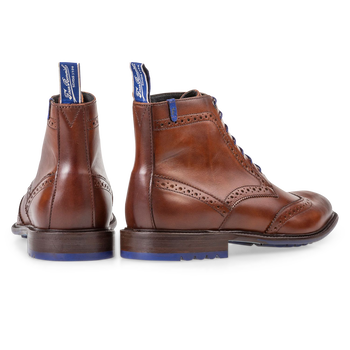 Dark cognac-coloured calf leather lace boot