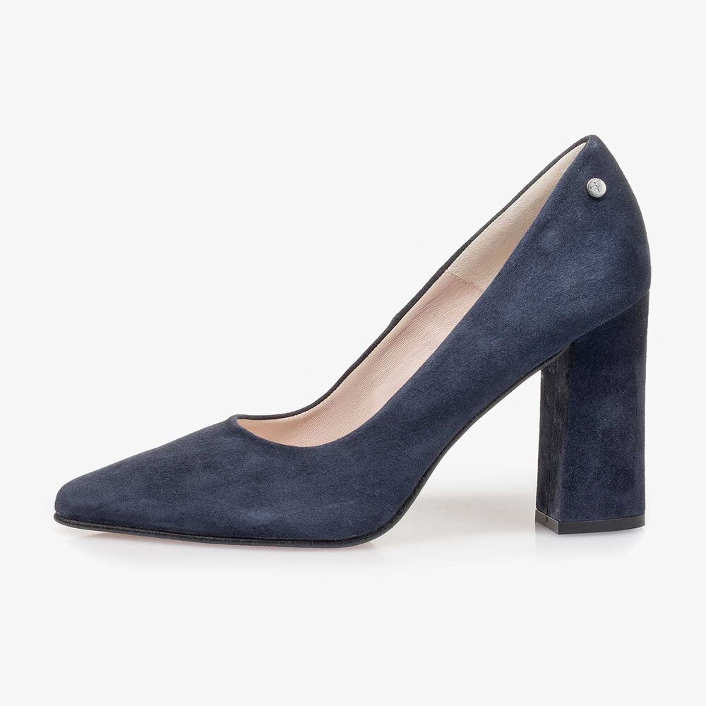 Dark blue suede leather pumps