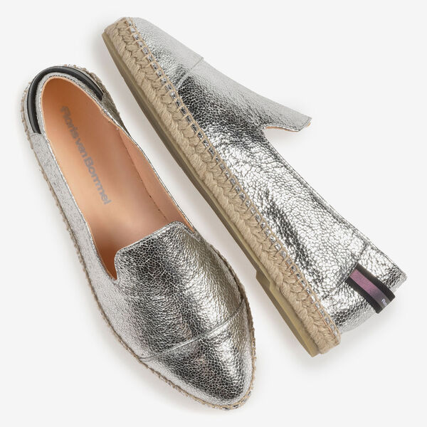Silberne Leder-Espadrilles mit Metallic-Print