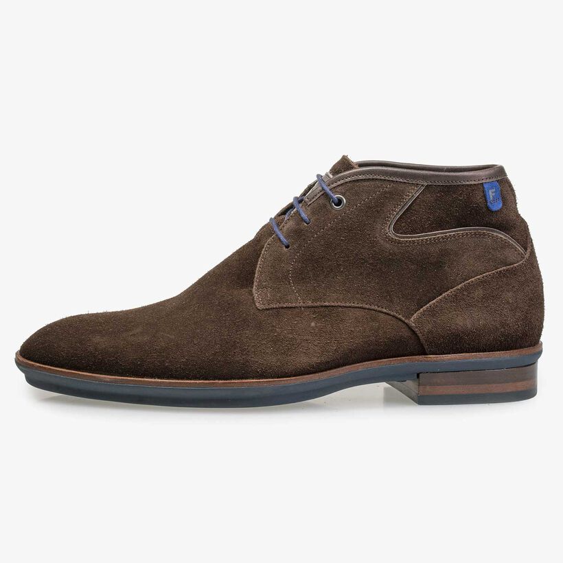Brown suede leather lace boot with rubber sole