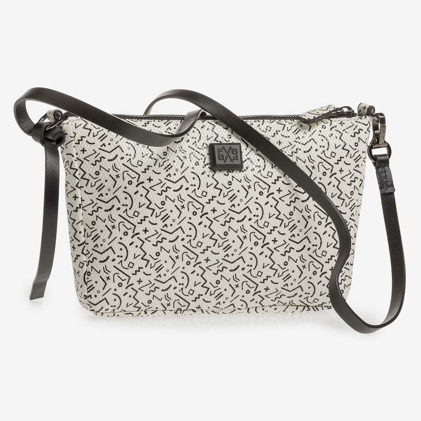 Wei&szlig;e Ledertasche mit schwarzem Print