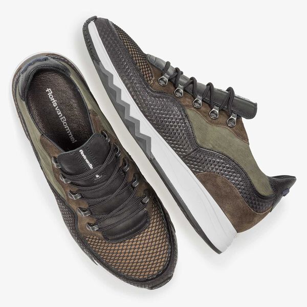 Green leather sneaker