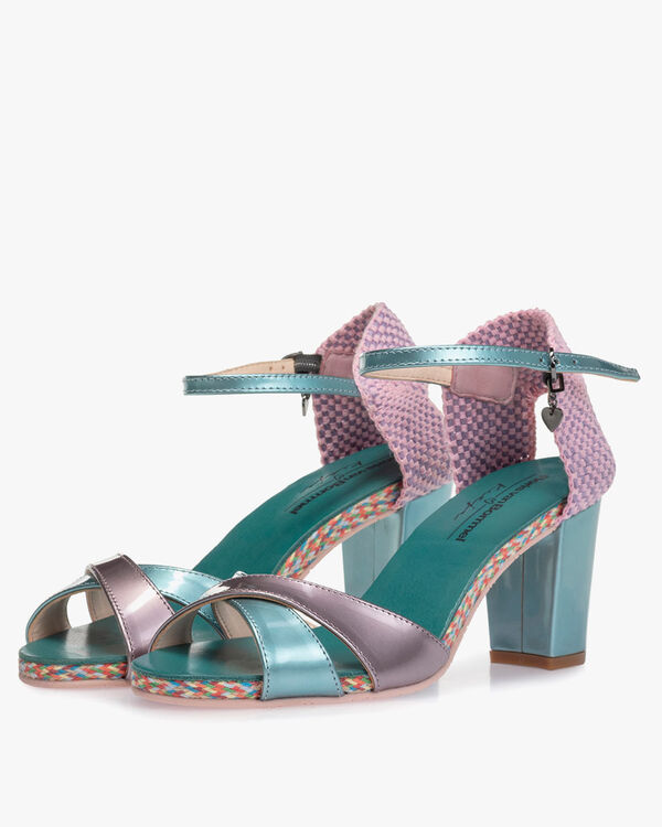 Sandale Lackleder hellblau